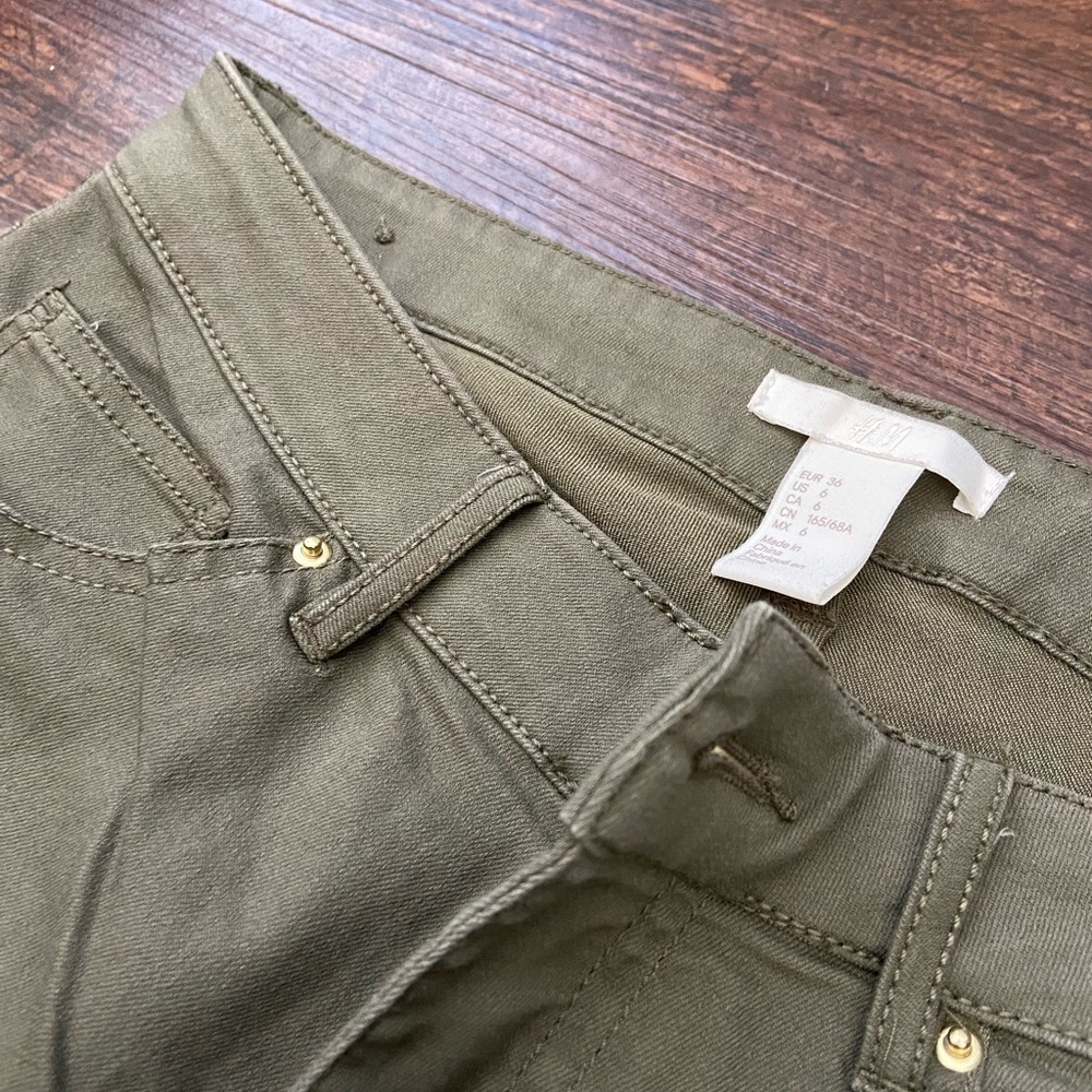 💚Army Green Pants💚 - Picture 3 of 5